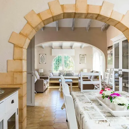 Villa Loly